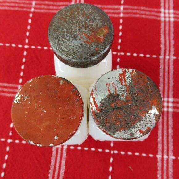 Griffiths Milk Glass Spice Jars Set of 10 Red Lids Some Labels - Picture 10 of 10